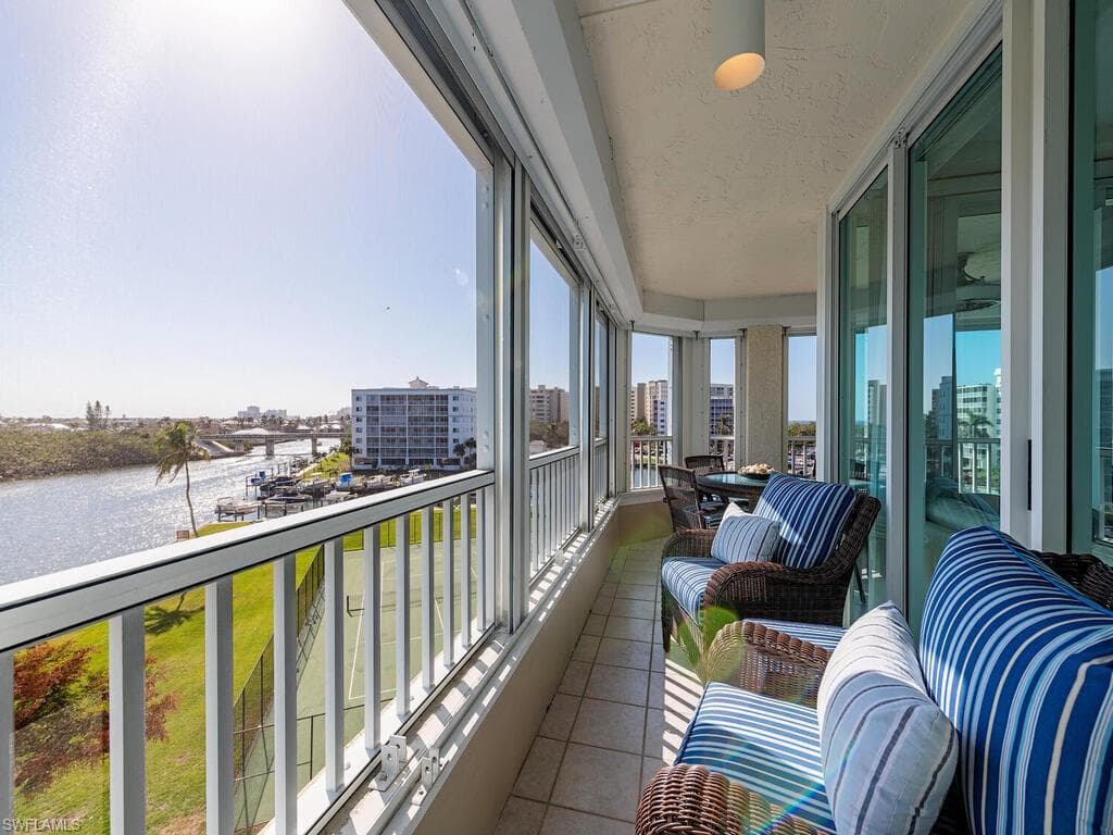 25 Bluebill Ave A-401, Naples, FL 34108-7