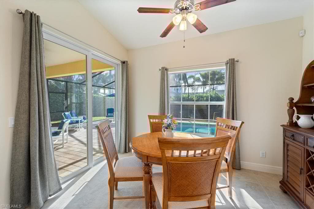 732 7th Ave N, Naples, FL 34102-20