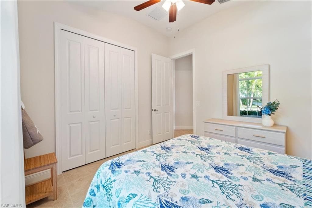 732 7th Ave N, Naples, FL 34102-28