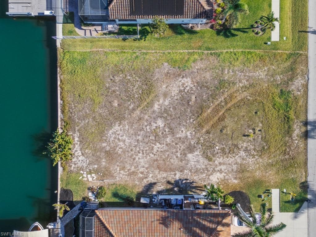 1224 Mistletoe Ct, Marco Island, FL 34145-14