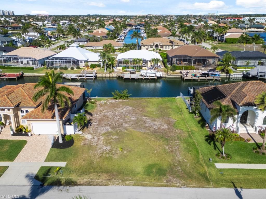 1224 Mistletoe Ct, Marco Island, FL 34145-3