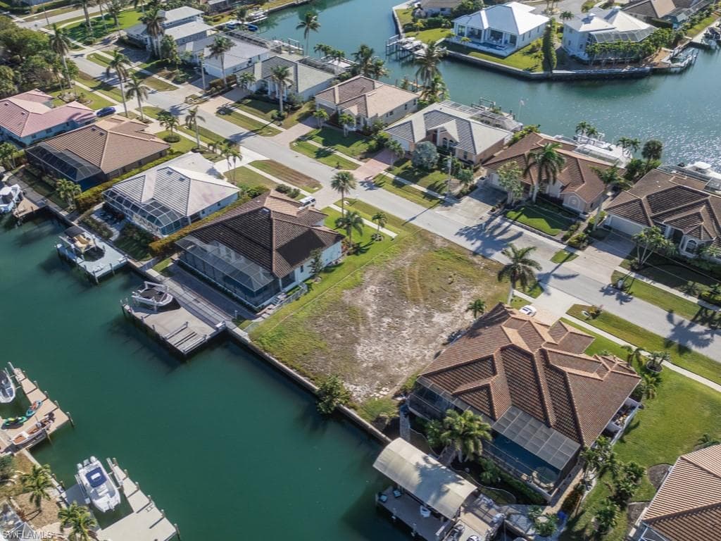 1224 Mistletoe Ct, Marco Island, FL 34145-4