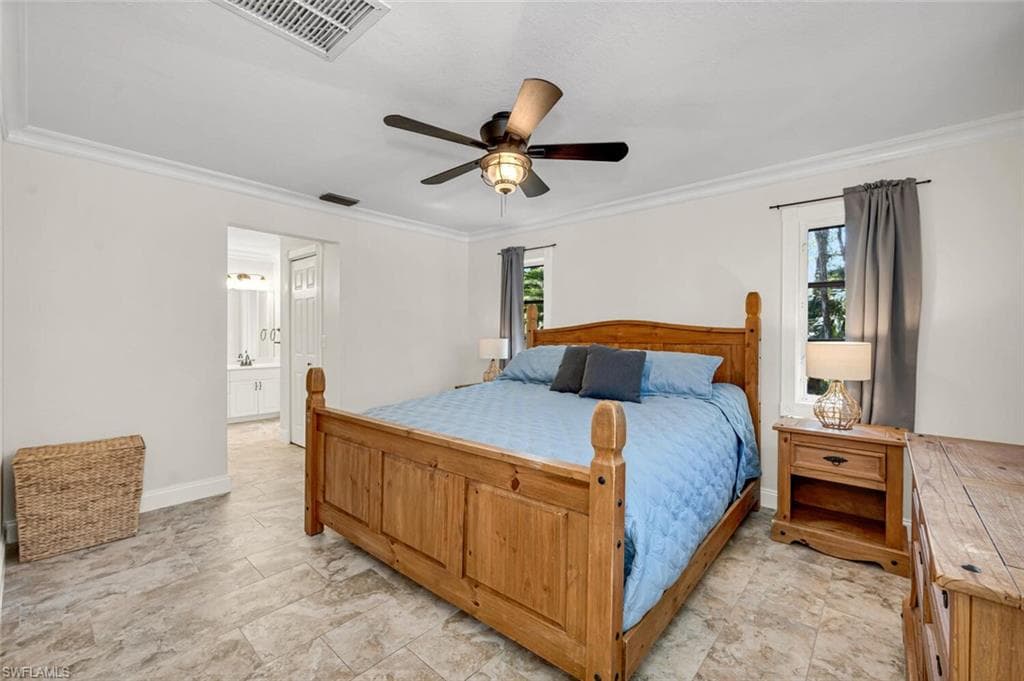 241 25th St NW, Naples, FL 34120-11