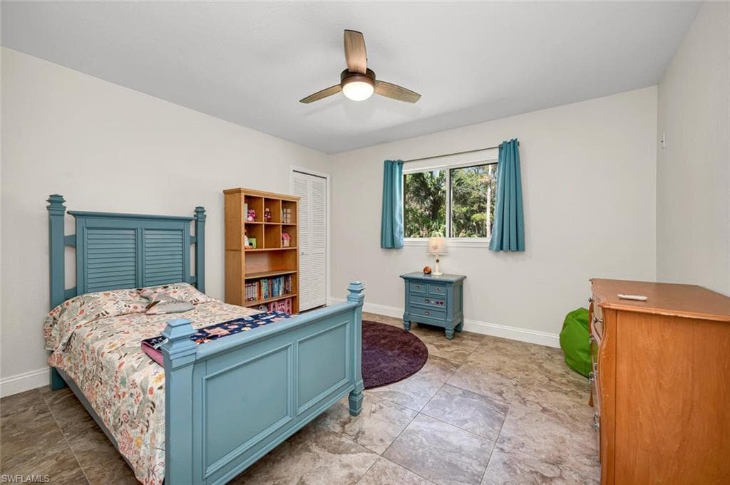 241 25th St NW, Naples, FL 34120-16