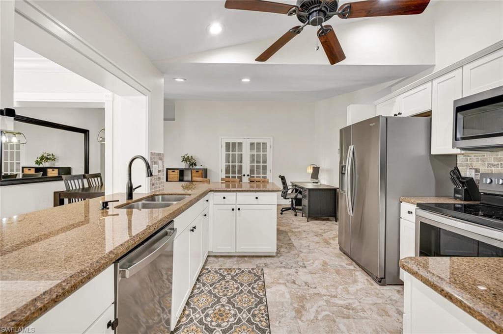 241 25th St NW, Naples, FL 34120-2