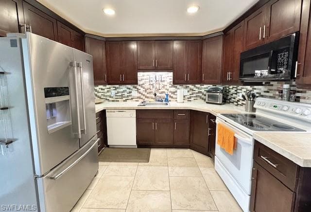 171 Crown Dr 10, Naples, FL 34110-3