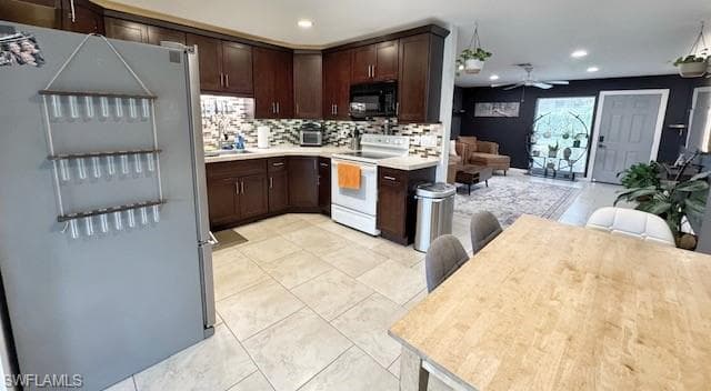 171 Crown Dr 10, Naples, FL 34110-4