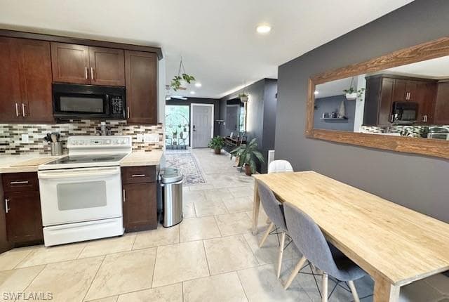 171 Crown Dr 10, Naples, FL 34110-6