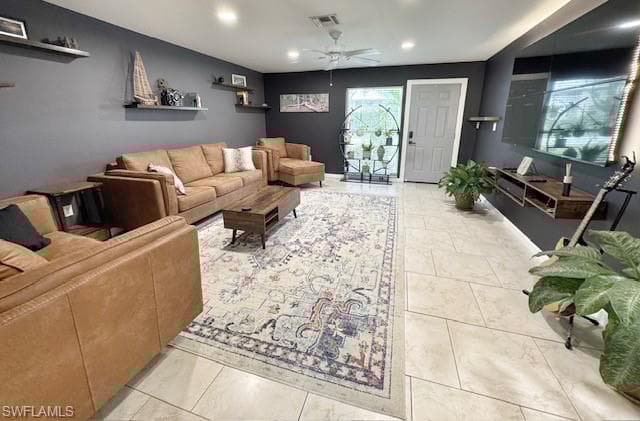 171 Crown Dr 10, Naples, FL 34110-7