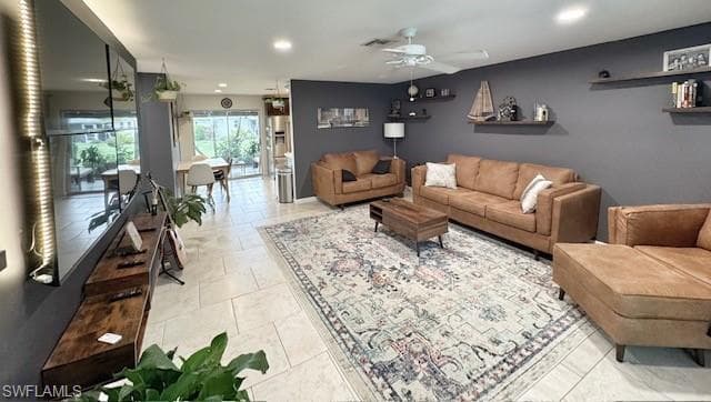 171 Crown Dr 10, Naples, FL 34110-8
