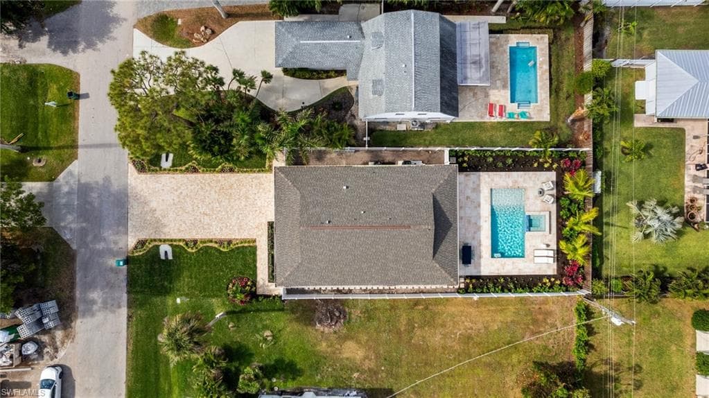 521 94th Ave N, Naples, FL 34108-38