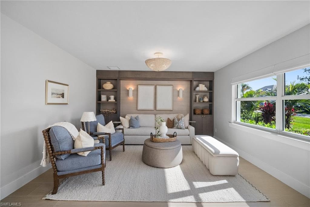 521 94th Ave N, Naples, FL 34108-6