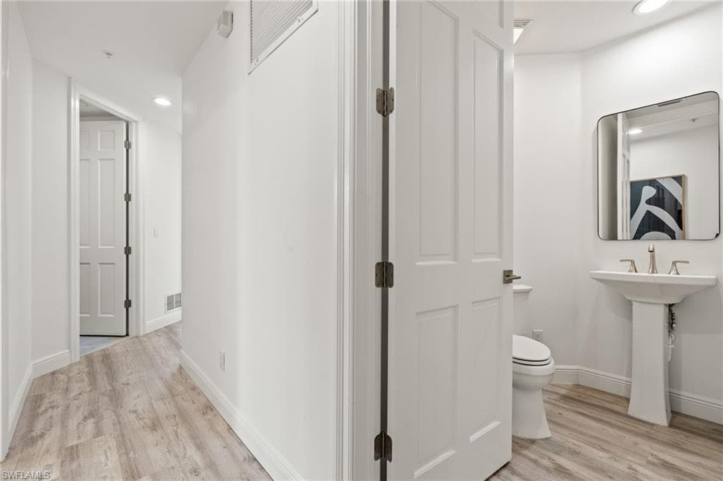 101 Colonade Cir 102, Naples, FL 34103-10