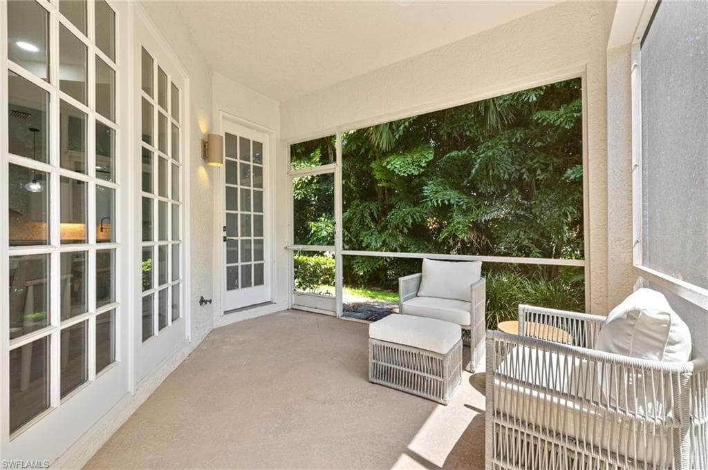 101 Colonade Cir 102, Naples, FL 34103-21