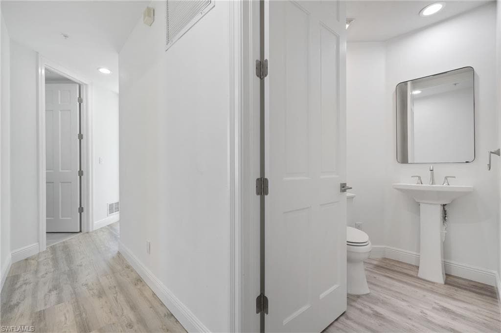 101 Colonade Cir 102, Naples, FL 34103-23