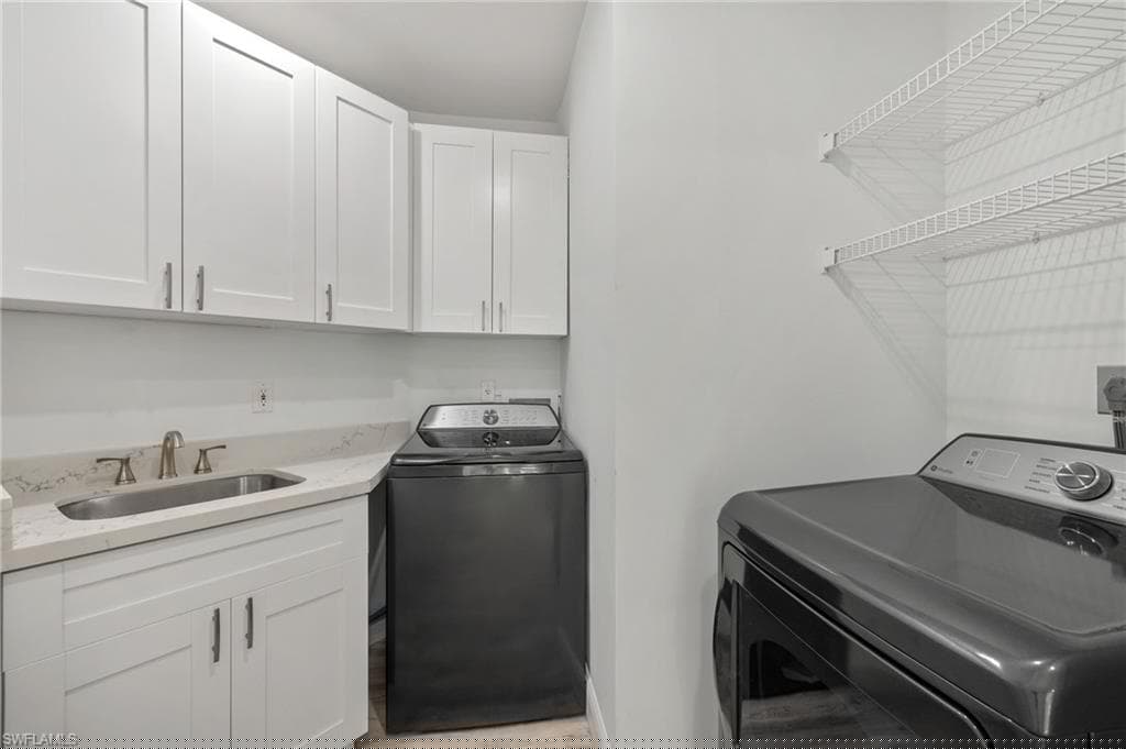 101 Colonade Cir 102, Naples, FL 34103-25