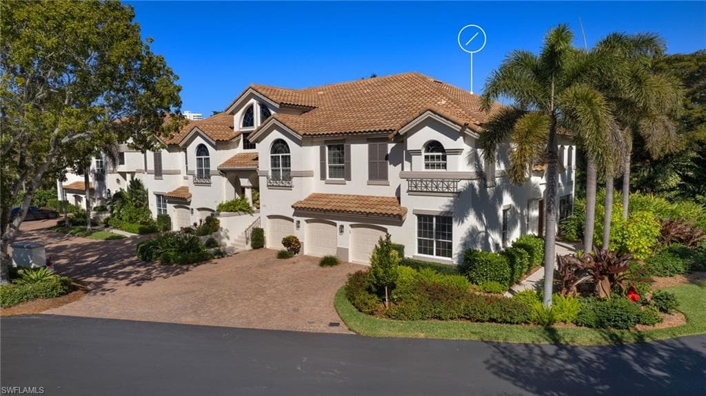 101 Colonade Cir 102, Naples, FL 34103-26