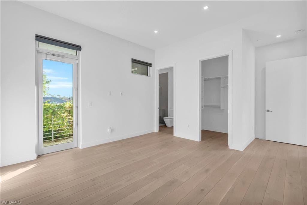 1559 Chesapeake Ave 1559, Naples, FL 34102-21