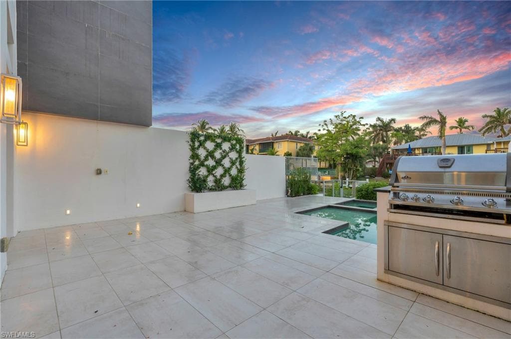1559 Chesapeake Ave 1559, Naples, FL 34102-27