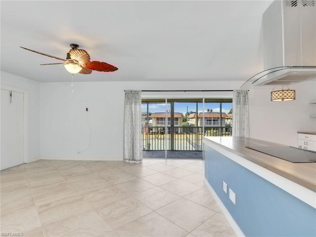 1400 Pompei Ln 52, Naples, FL 34103-9