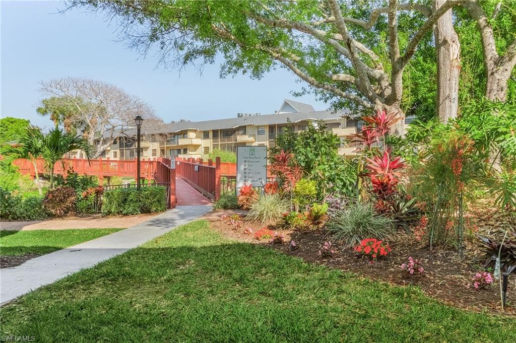 600 Neapolitan Way 349, Naples, FL 34103-33
