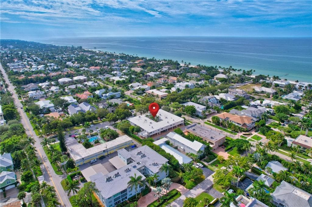 255 3rd Ave S 255, Naples, FL 34102-22