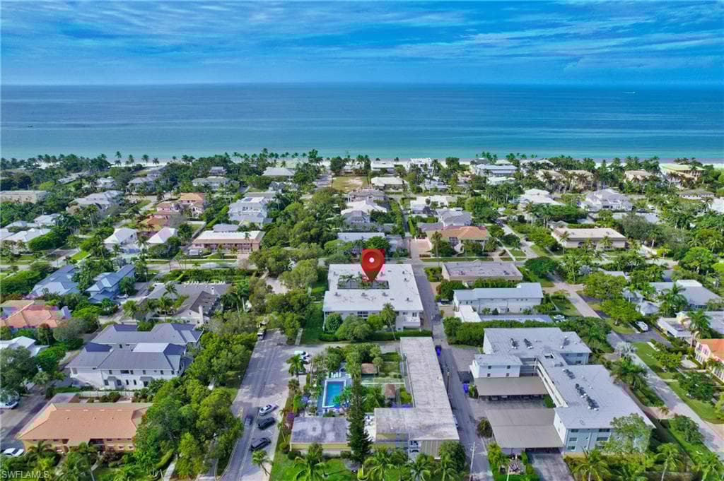 255 3rd Ave S 255, Naples, FL 34102-23