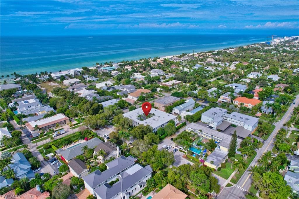255 3rd Ave S 255, Naples, FL 34102-24