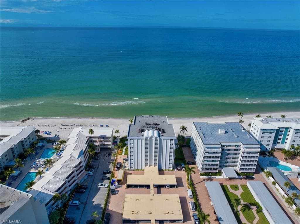 1919 Gulf Shore Blvd N 601, Naples, FL 34102-2