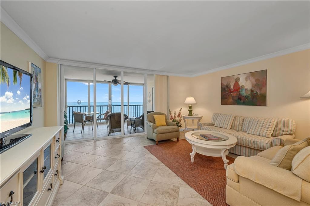 1919 Gulf Shore Blvd N 601, Naples, FL 34102-3