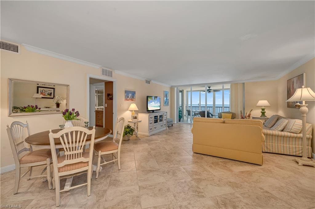 1919 Gulf Shore Blvd N 601, Naples, FL 34102-7