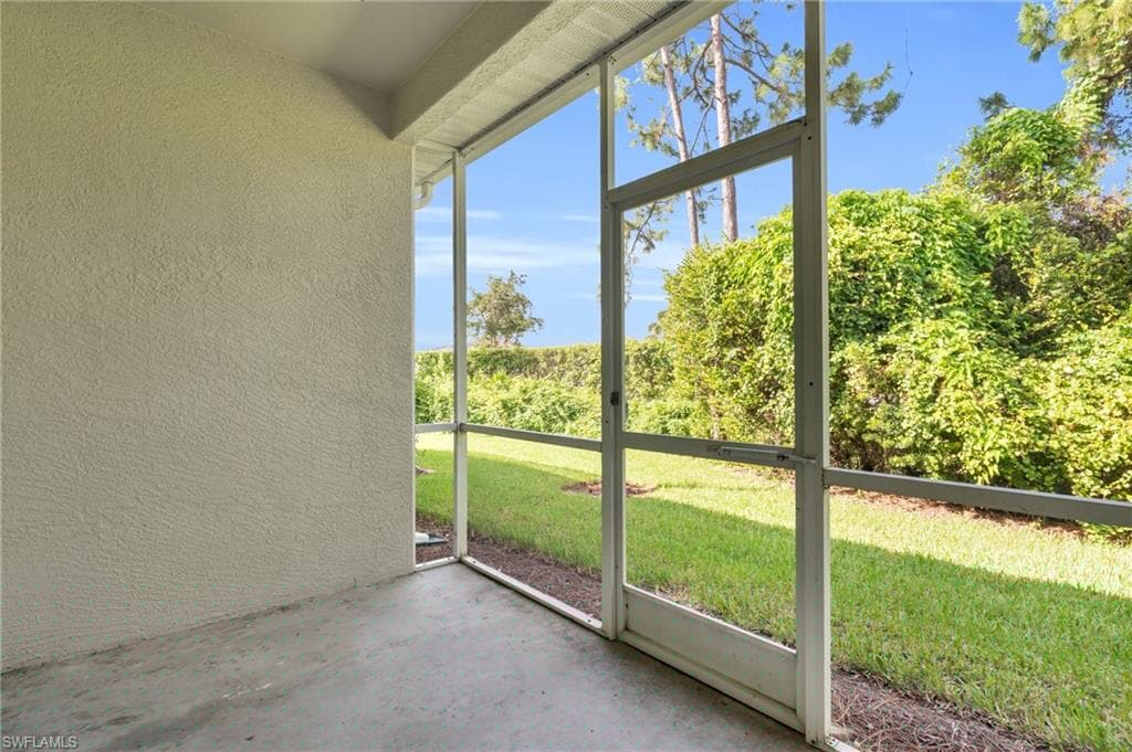 7655 Meadow Lakes Dr 1002, Naples, FL 34104-23