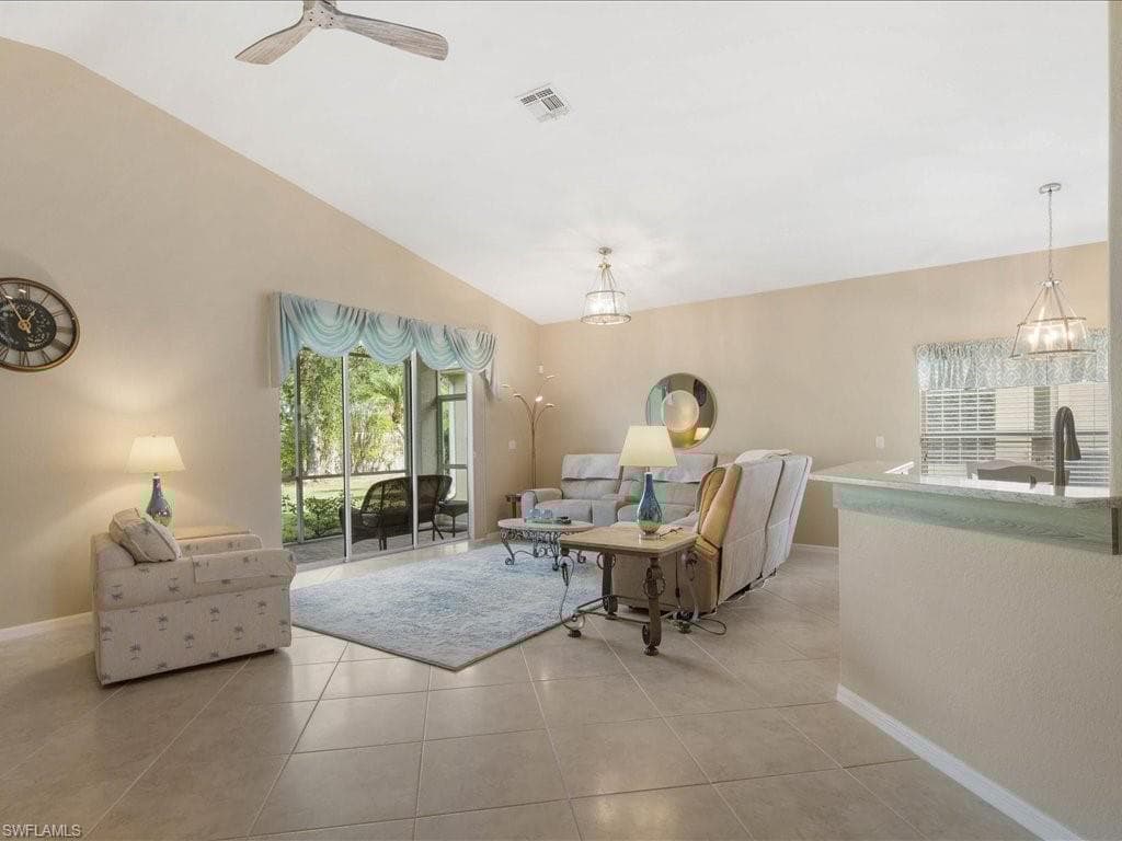 251 Glen Eagle Cir, Naples, FL 34104-6