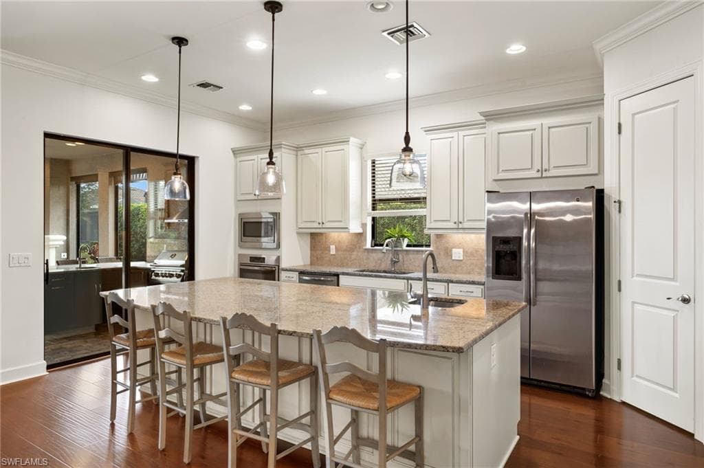 8502 Palacio Ter N, Naples, FL 34114-9