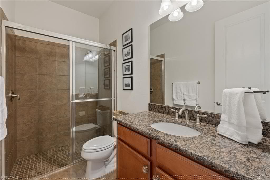 8502 Palacio Ter N, Naples, FL 34114-20