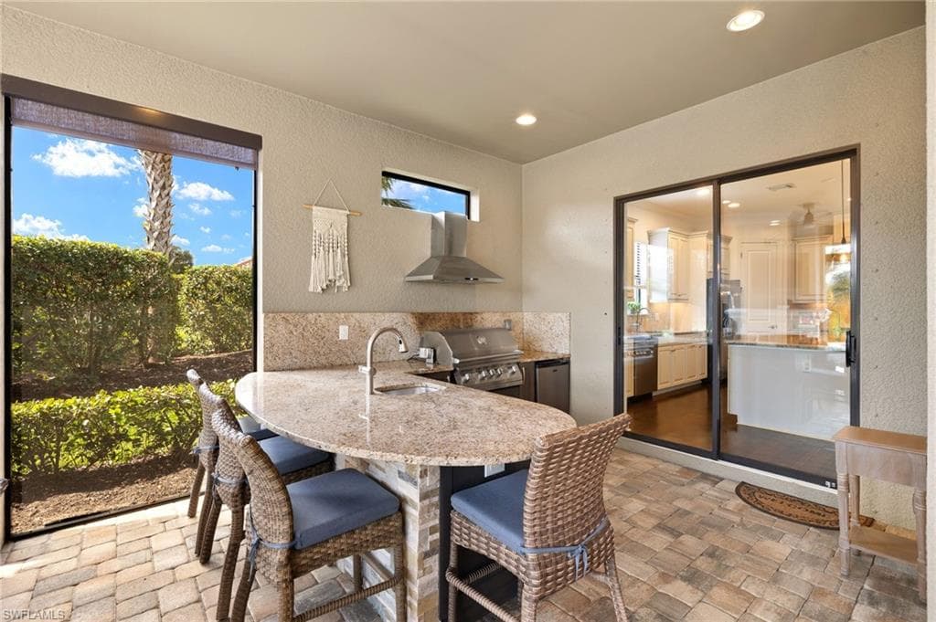 8502 Palacio Ter N, Naples, FL 34114-24