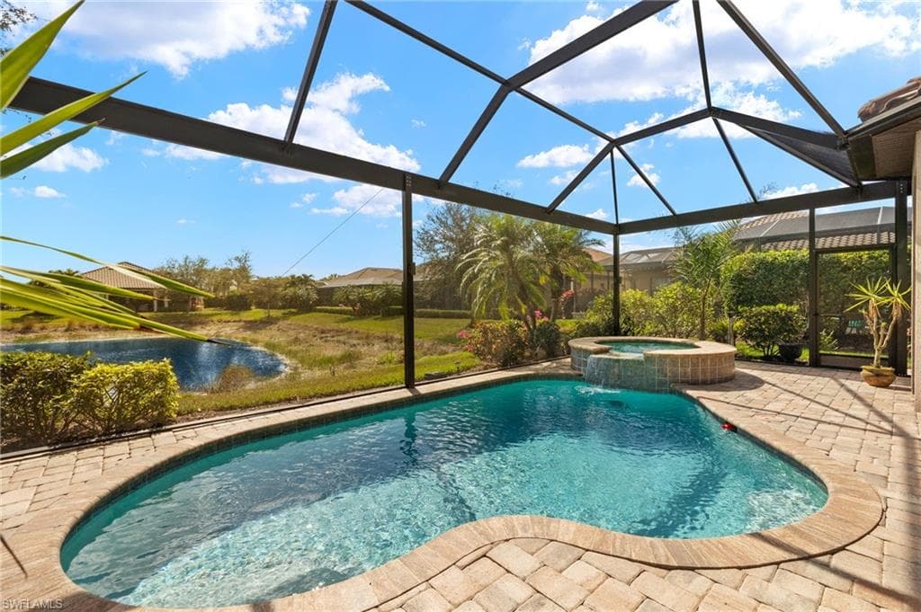 8502 Palacio Ter N, Naples, FL 34114-26