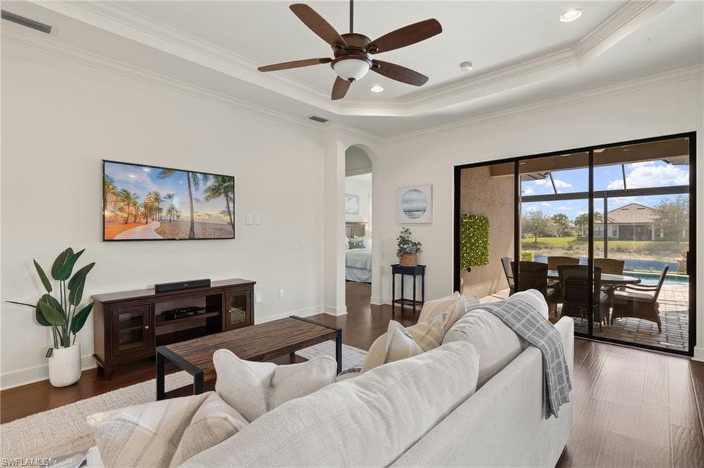 8502 Palacio Ter N, Naples, FL 34114-6