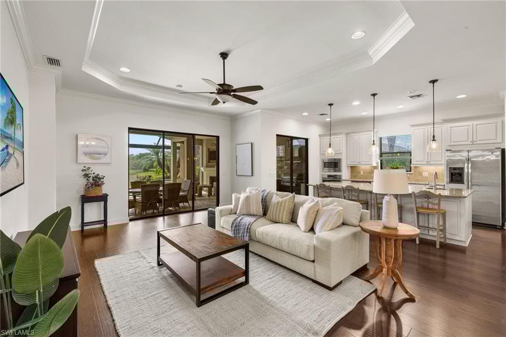 8502 Palacio Ter N, Naples, FL 34114-7