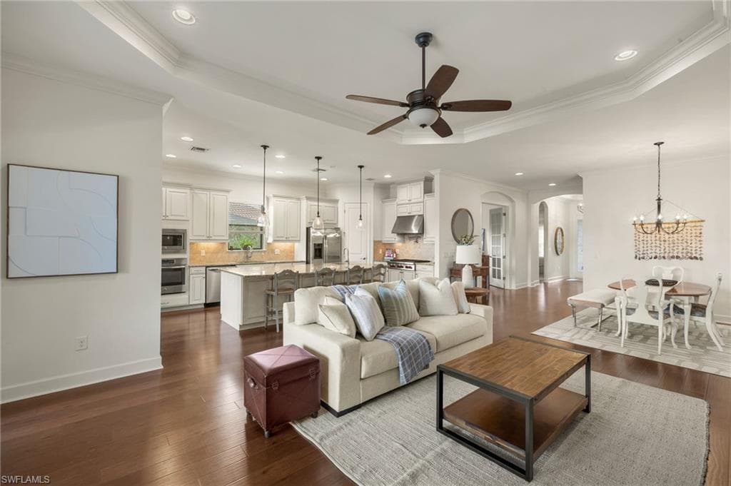 8502 Palacio Ter N, Naples, FL 34114-8