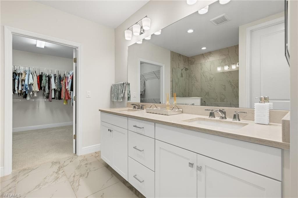 2560 Seychelles Dr 1004, Naples, FL 34112-18