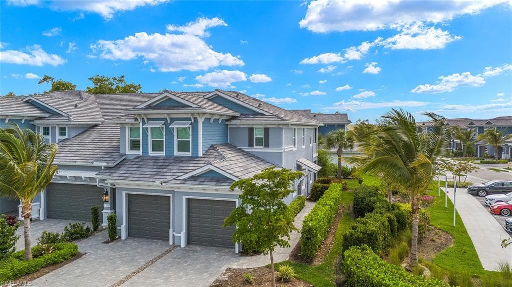 2560 Seychelles Dr 1004, Naples, FL 34112-28
