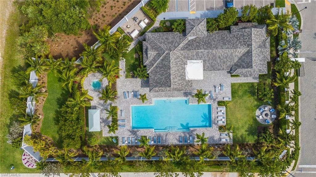 2560 Seychelles Dr 1004, Naples, FL 34112-29