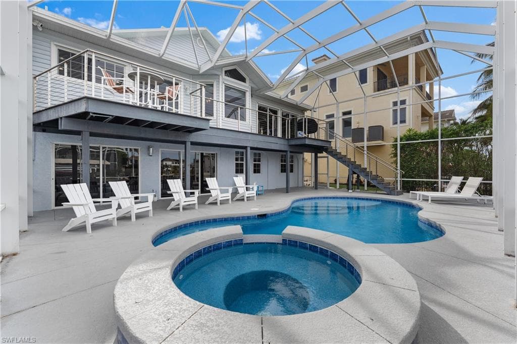 437 Trade Winds Ave, Naples, FL 34108-29