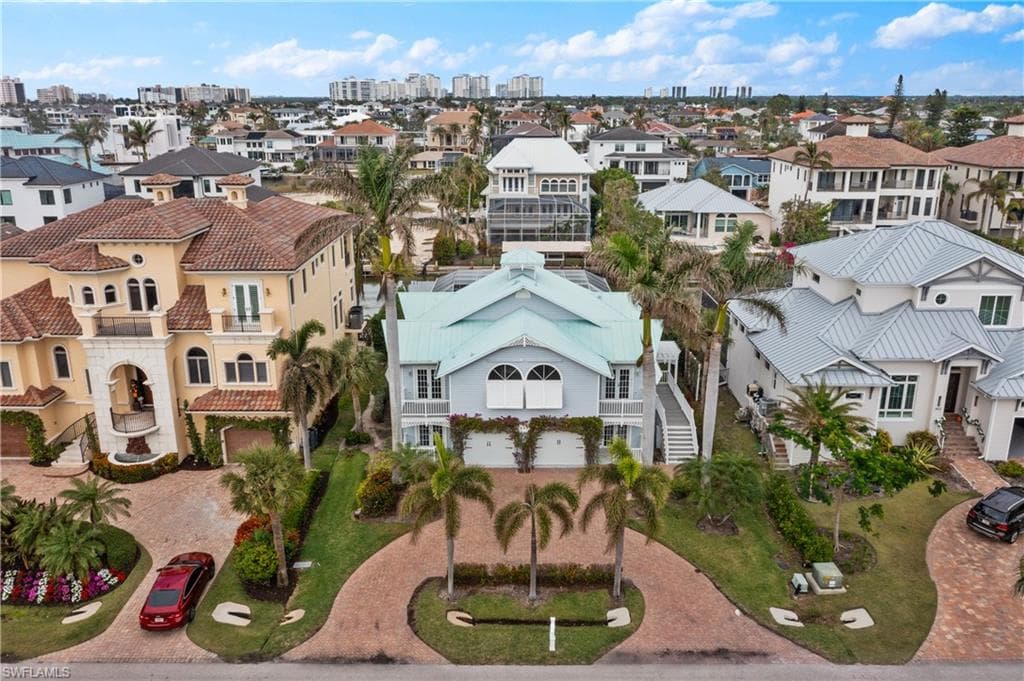 437 Trade Winds Ave, Naples, FL 34108-3