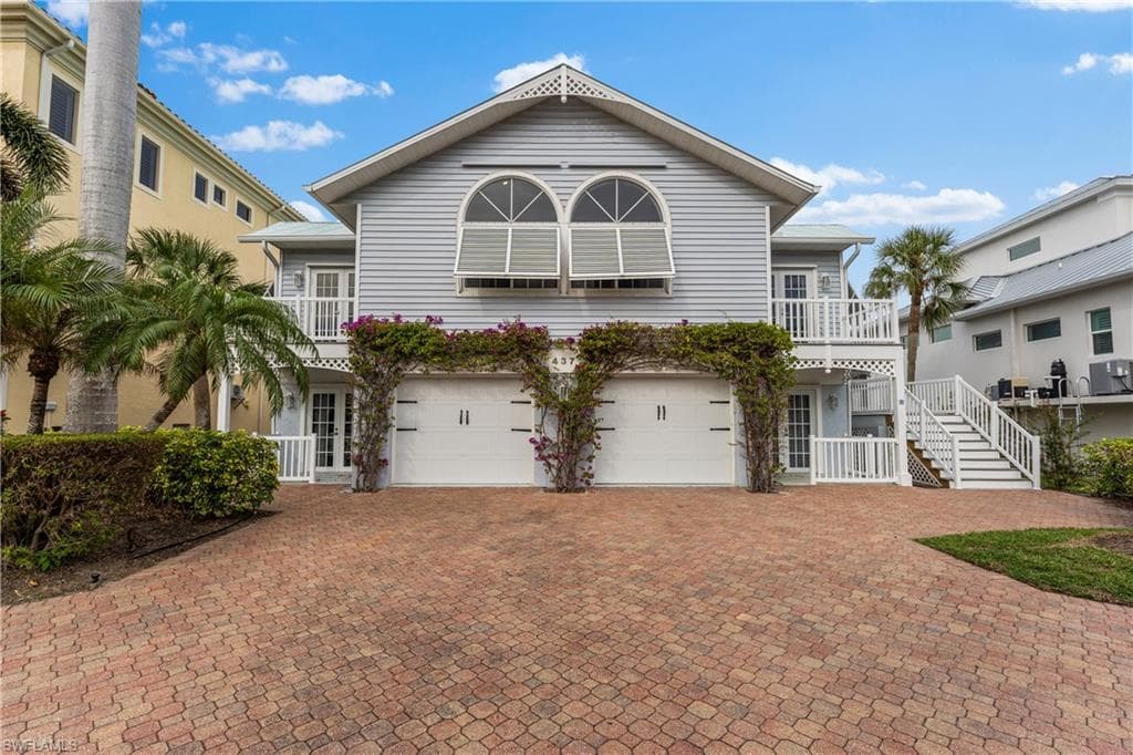 437 Trade Winds Ave, Naples, FL 34108-45