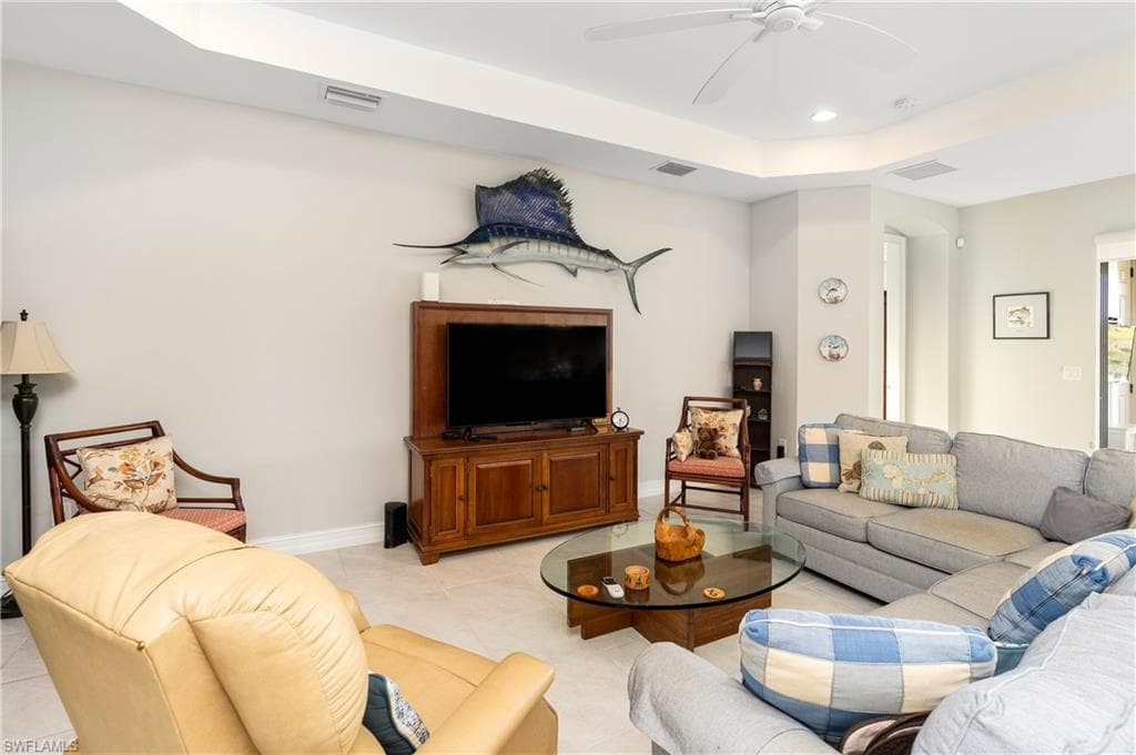 14601 Tropical Dr, Naples, FL 34114-14