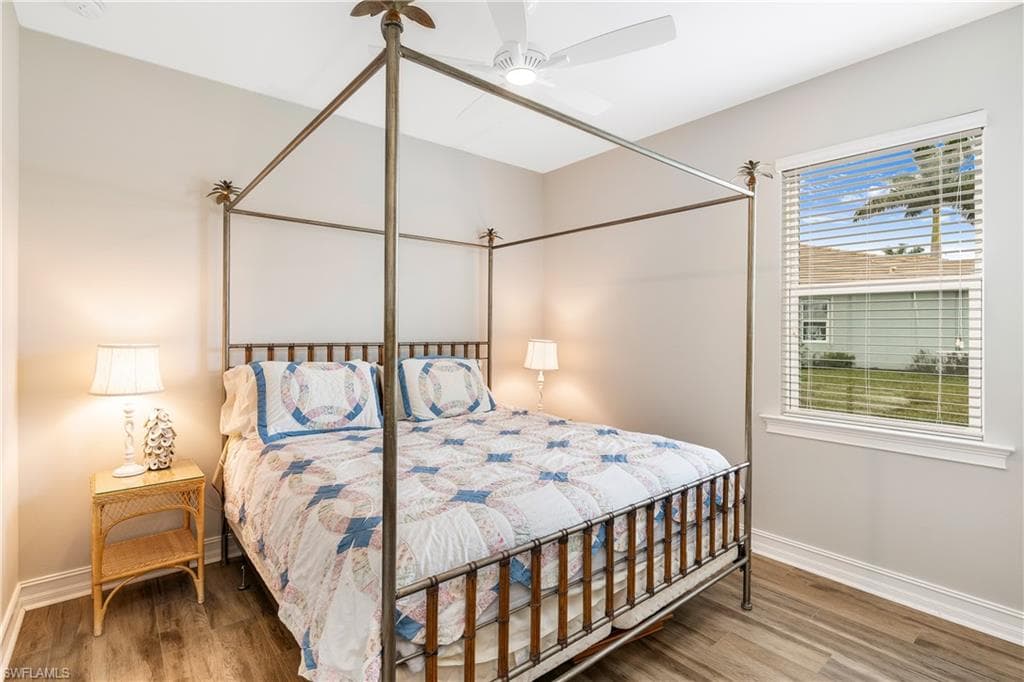 14601 Tropical Dr, Naples, FL 34114-23