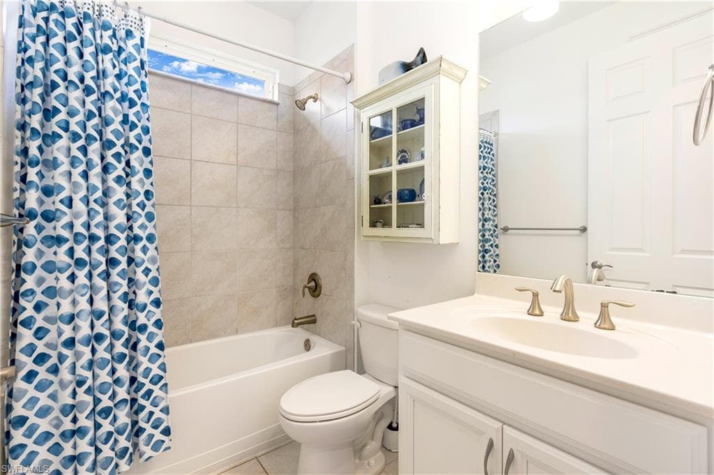 14601 Tropical Dr, Naples, FL 34114-24