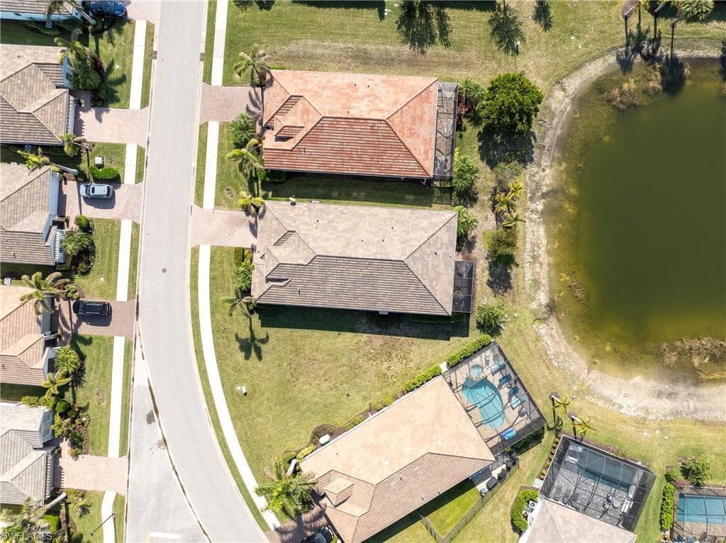 14601 Tropical Dr, Naples, FL 34114-26